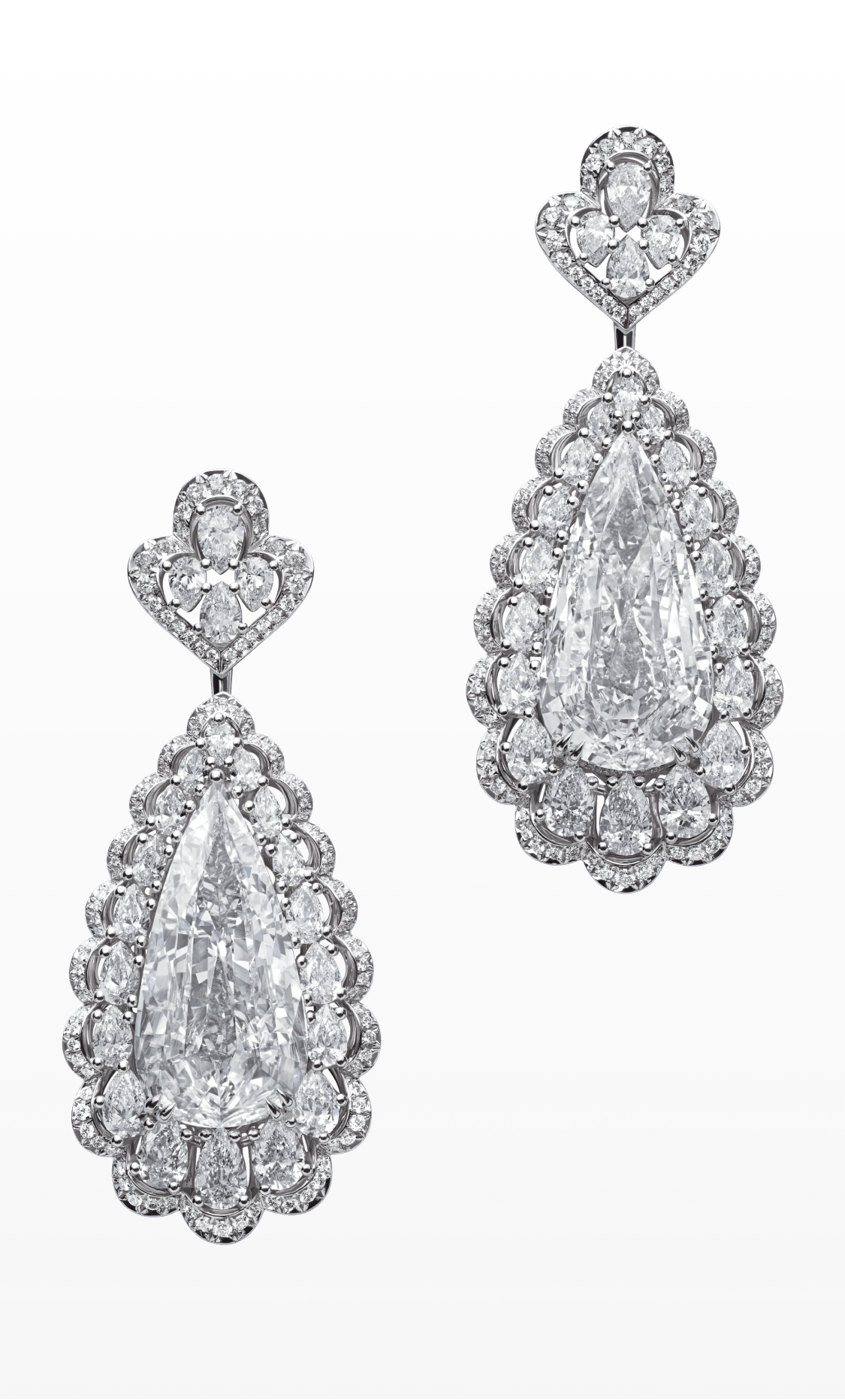 Haute Joaillerie pendant diamond earrings