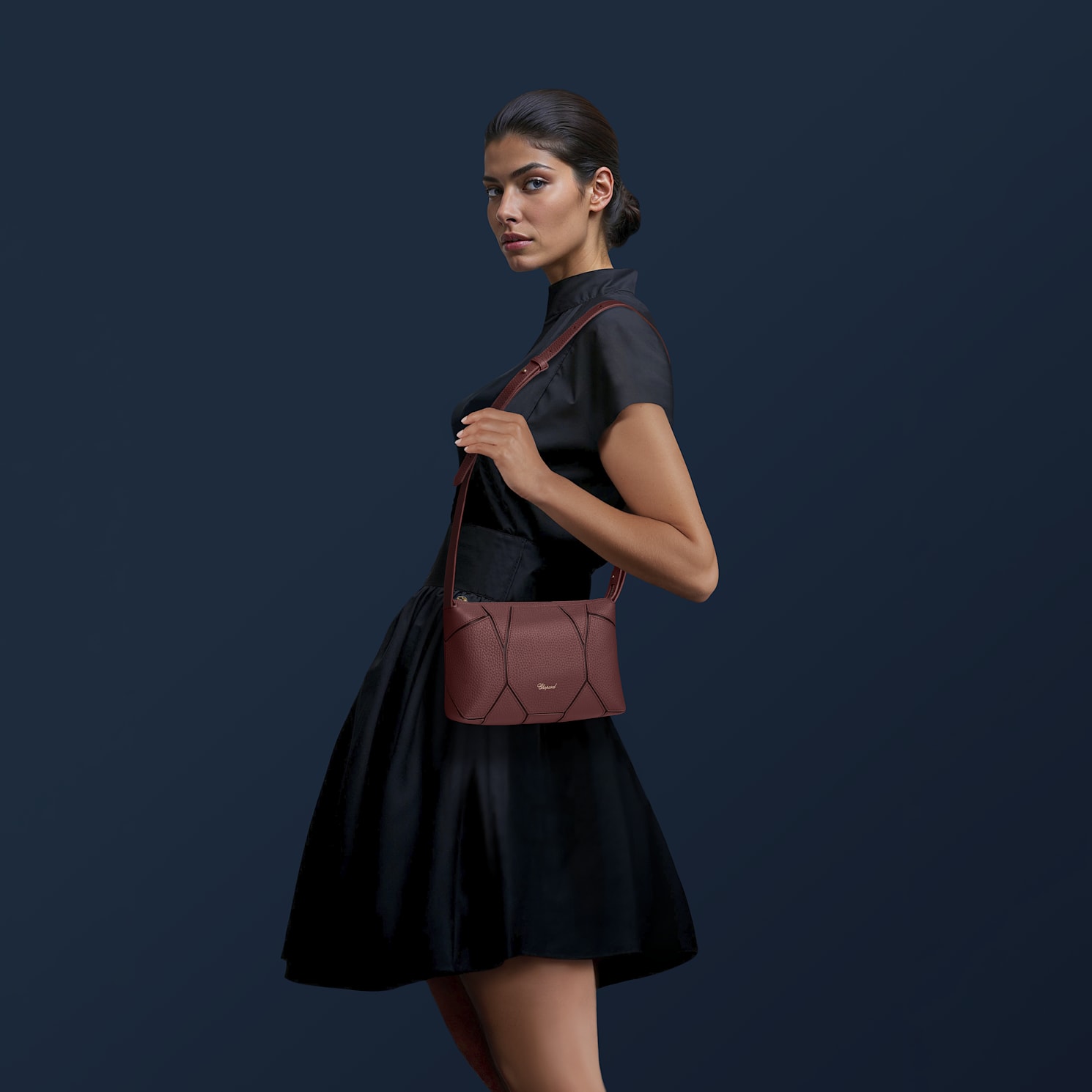 Enlarge DIAMOND CROSSBODY BAG