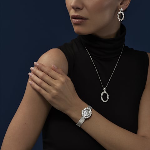 AgrandirChopard L'Heure du Diamant Femme - Montre Diamant      vue port&eacute;e