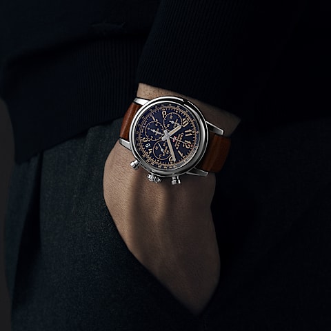放大 {0}Chopard Mille Miglia系列 男士 计时码表 腕表      佩戴视图