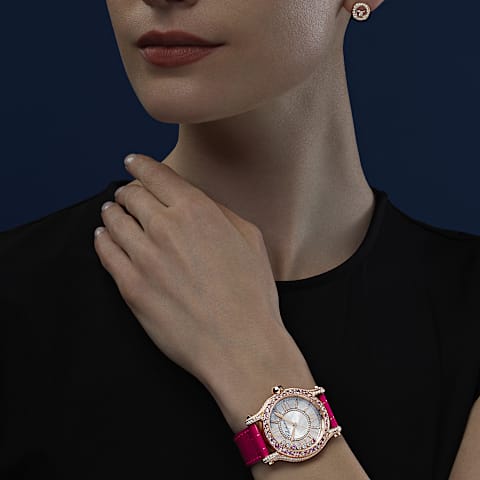 تكبير {0}Chopard هابي سبورت للنساء - ساعة ألماس      عرض عند الارتداء