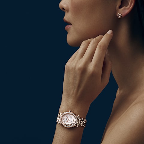 放大 {0}Chopard Happy Sport腕表 女士 腕表      佩戴视图