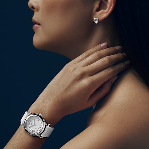 放大 {0}Chopard Happy Sport腕表 女士 钻石 腕表      佩戴视图