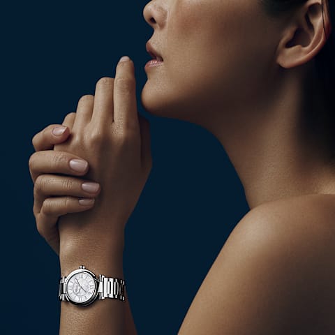 放大 {0}Chopard IMPERIALE系列 女士 腕表      佩戴视图