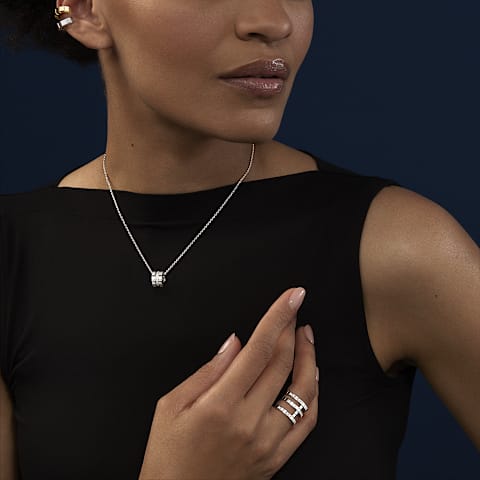 تكبير {0}Chopard - حلية متدلية ألماس آيس كيوب 797005-1003     عرض عند الارتداء