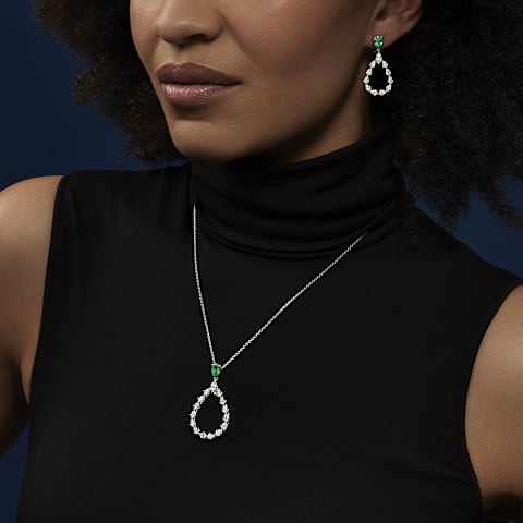 Vergr&ouml;&szlig;ernChopard - Diamant Anh&auml;nger L'Heure Du Diamant Drop 79A063-1401     Getragene Ansicht
