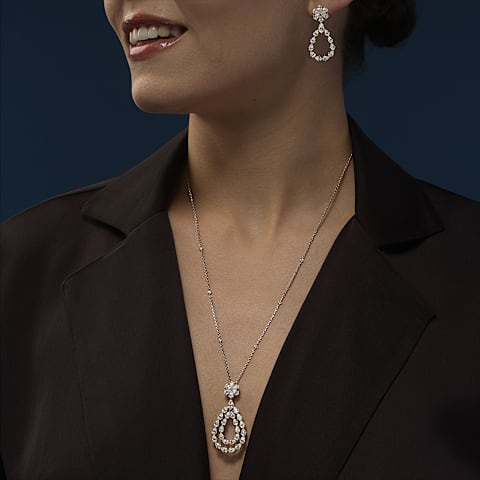 EnlargeChopard - Diamond Pendant L'Heure Du Diamant Drop 79A064-1001     worn view