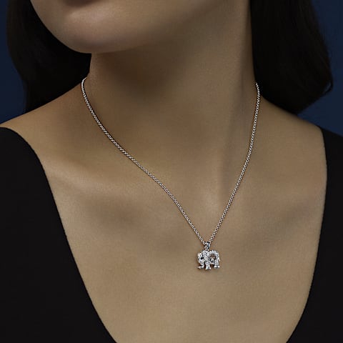 تكبير {0}Chopard - حلية متدلية ألماس هابي دايموندز إليفنت 79A189-1201     عرض عند الارتداء