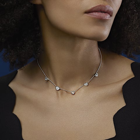 تكبير {0}Chopard - قلادة ماي هابي هارتس 81A089-1401     عرض عند الارتداء