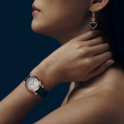 放大Chopard - 钻石 耳环 Happy Hearts 837482-5210     佩戴视图