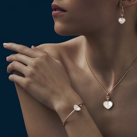Vergr&ouml;&szlig;ernChopard - Diamant Ohrringe Happy Hearts 837482-5310     Getragene Ansicht
