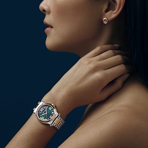 Увеличить {0}Chopard - Серьги с бриллиантами Happy Diamonds Icons 83A017-5001     Вид на руке