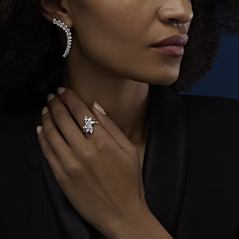 تكبير {0}Chopard - ألماس أقراط لور دو ديامون 83A072-1001     عرض عند الارتداء