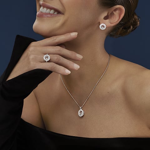 تكبير {0}Chopard - ألماس أقراط هابي دايموندز آيكونز جوايري 83A609-1001     عرض عند الارتداء