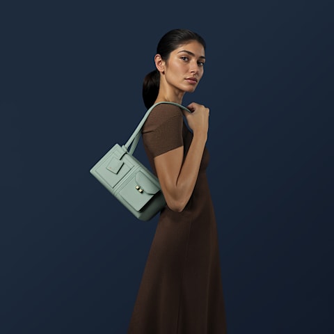 Enlarge {0}ICE CUBE SHOULDER BAG