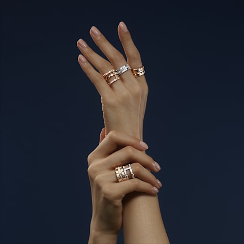 EnlargeChopard diamond Ring Ice Cube @827007-5010    worn view