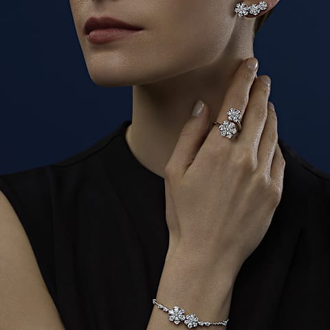 تكبير {0}Chopard - خاتم ألماس لور دو ديامون @82A065-1000    عرض عند الارتداء