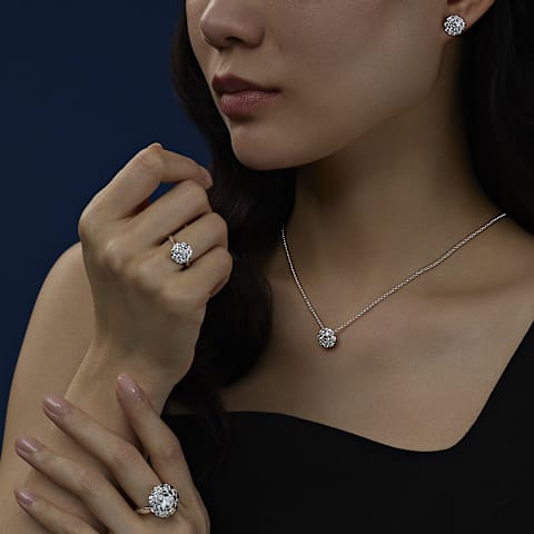 تكبير {0}Chopard - ألماس أقراط لور دو ديامون @83A092-1001     عرض عند الارتداء