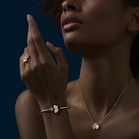 تكبير {0}Chopard - سوار ألماس هابي هارتس وينغز @85A083-5700       عرض عند الارتداء