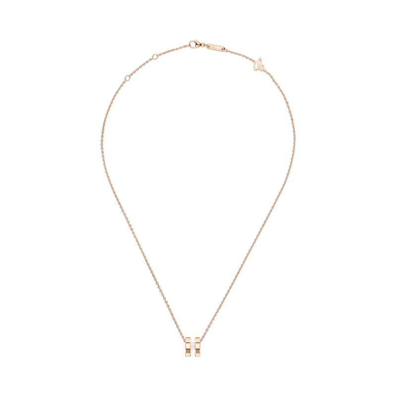 Chopard - Pendentif Ice Cube White HyCeram&reg; Pendant 797005-9004   Vue &agrave; plat ferm&eacute;e et courb&eacute;e