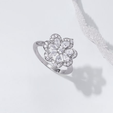 anillo de diamantes y oro blanco - Colección de Alta Joyería Precious Lace