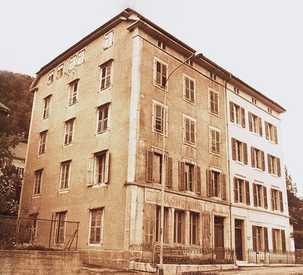 La maison, située à Sonvilier, qui abrita l’atelier de L.U. Chopard (photo prise vers 1980).