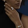 Chopard orecchini   L'Heure du Diamant 83A106-1002 vista a tre quarti